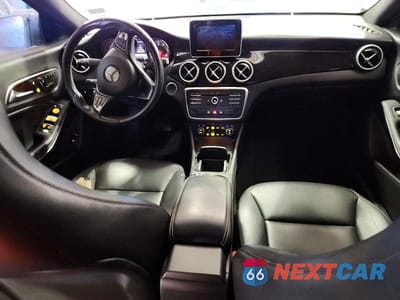 Zdjęcie 8 z 12 samochodu: 2015 MERCEDES-BENZ CLA 250 VIN:WDDSJ4EB4FN171438 - miniatura