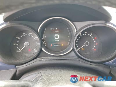 Zdjęcie 9 z 13 samochodu: 2019 FIAT 500L POP VIN:ZFBNFAAH0KZ042409 - miniatura