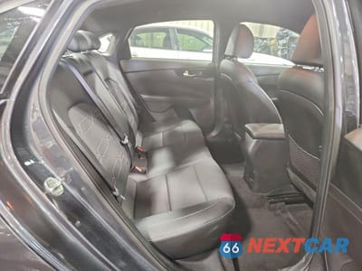Zdjęcie 10 z 13 samochodu: 2021 KIA FORTE GT LINE VIN:3KPF34AD5ME410848 - miniatura