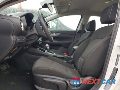 Zdjęcie 7 z 12 samochodu: 2021 KIA FORTE FE VIN:3KPF24AD8ME265811 - miniatura