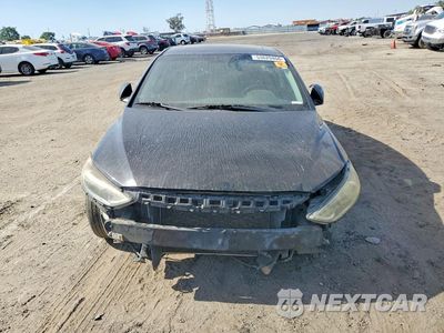 Piąte zdjęcie samochodu w środku: 2017 HYUNDAI ELANTRA VALUE EDITION VIN:5NPD84LF7HH143317 - miniatura