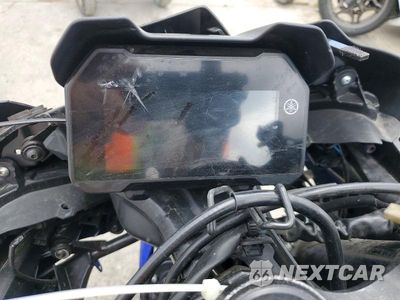 Zdjęcie 7 z 9 samochodu: 2022 YAMAHA YZFR7 VIN:JYARM38Y7NA000551 - miniatura