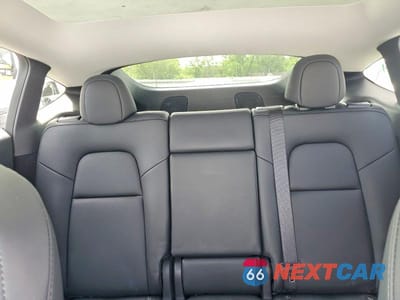 Zdjęcie 10 z 13 samochodu: 2023 TESLA MODEL Y VIN:7SAYGDEE1PA121383 - miniatura