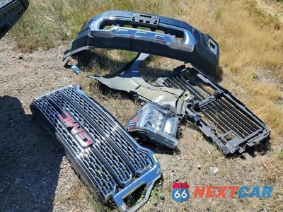 Zdjęcie 12 z 13 samochodu: 2020 GMC SIERRA K2500 DENALI VIN:1GT49REY6LF318992 - miniatura