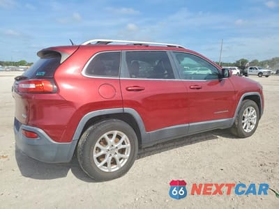 Trzecie zdjęcie samochodu z tyłu: 2015 JEEP CHEROKEE LATITUDE VIN:1C4PJMCB3FW739076 - miniatura