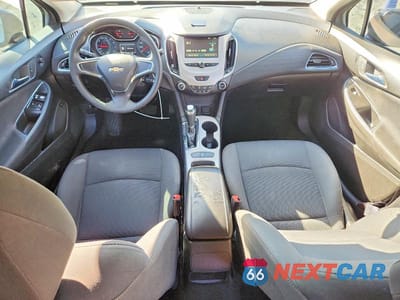Zdjęcie 8 z 12 samochodu: 2017 CHEVROLET CRUZE LS VIN:1G1BC5SMXH7250371 - miniatura
