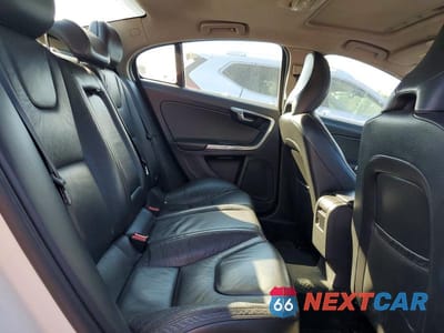 Zdjęcie 10 z 12 samochodu: 2013 VOLVO S60 T5 VIN:YV1612FH1D2227265 - miniatura