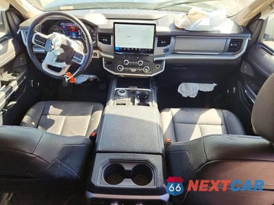 Zdjęcie 8 z 13 samochodu: 2022 FORD EXPEDITION MAX XLT VIN:1FMJK1HT1NEA54898 - miniatura