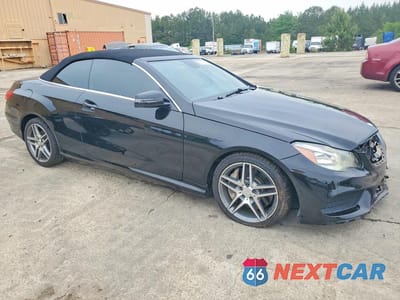 Czwarte zdjęcie samochodu z boku: 2014 MERCEDES-BENZ E 550 VIN:WDDKK7DF7EF223947 - miniatura