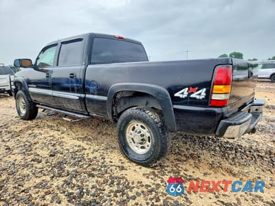 Drugie zdjęcie samochodu z przodu: 2005 GMC SIERRA K2500 HEAVY DUTY VIN:1GTHK23U25F971786 - miniatura