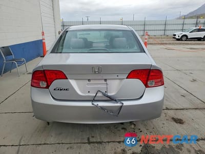 Zdjęcie 6 z 12 samochodu: 2008 HONDA CIVIC LX VIN:2HGFA15568H515191 - miniatura