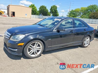 2012 MERCEDES-BENZ C 250 WDDGF4HB4CR218491 - główne zdjęcie licytacji z USA - miniatura