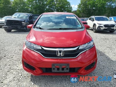Piąte zdjęcie samochodu w środku: 2018 HONDA FIT LX VIN:3HGGK5G49JM720430 - miniatura