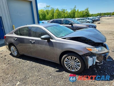 Czwarte zdjęcie samochodu z boku: 2015 LEXUS ES 350 VIN:JTHBK1GG1F2202613 - miniatura