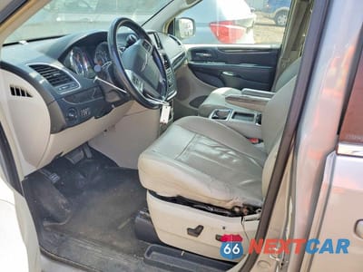 Zdjęcie 7 z 13 samochodu: 2013 CHRYSLER TOWN & COUNTRY TOURING VIN:2C4RC1BG4DR632378 - miniatura