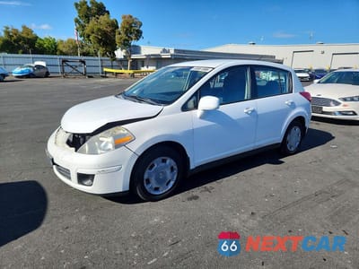 2007 NISSAN VERSA 1.8 S 3N1BC13E17L444663 - główne zdjęcie licytacji z USA - miniatura