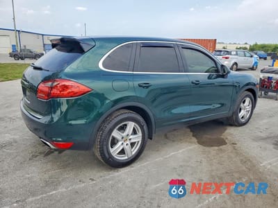 Trzecie zdjęcie samochodu z tyłu: 2013 PORSCHE CAYENNE VIN:WP1AA2A26DLA01895 - miniatura
