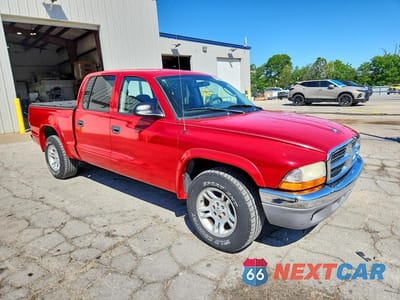 Czwarte zdjęcie samochodu z boku: 2004 DODGE DAKOTA VIN:1D7HL48N24S717016 - miniatura