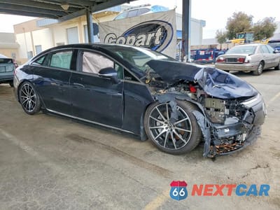 Czwarte zdjęcie samochodu z boku: 2023 MERCEDES-BENZ EQS SEDAN 580 4MATIC VIN:W1KCG4EB8PA028360 - miniatura