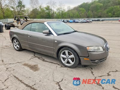 Czwarte zdjęcie samochodu z boku: 2008 AUDI A4 3.2 CABRIOLET QUATTRO VIN:WAUDH48H88K003561 - miniatura
