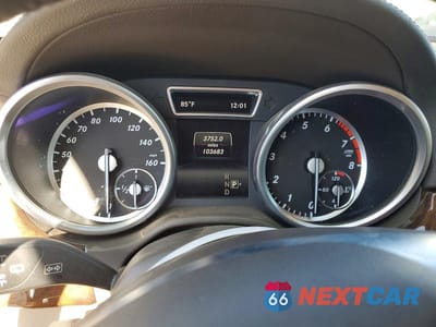 Zdjęcie 9 z 13 samochodu: 2015 MERCEDES-BENZ GL 550 4MATIC VIN:4JGDF7DEXFA544969 - miniatura