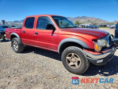 Czwarte zdjęcie samochodu z boku: 2001 TOYOTA TACOMA DOUBLE CAB PRERUNNER VIN:5TEGN92N41Z781166 - miniatura