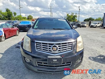 Piąte zdjęcie samochodu w środku: 2015 CADILLAC SRX PERFORMANCE COLLECTION VIN:3GYFNCE37FS514746 - miniatura