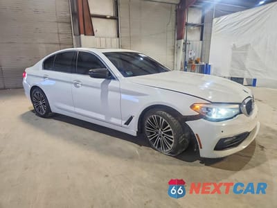 Czwarte zdjęcie samochodu z boku: 2018 BMW 530 XI VIN:WBAJA7C55JWA74482 - miniatura