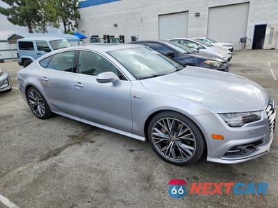 Czwarte zdjęcie samochodu z boku: 2016 AUDI A7 PRESTIGE VIN:WAU2GAFC5GN014241 - miniatura