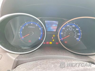 Zdjęcie 9 z 13 samochodu: 2012 HYUNDAI TUCSON GLS VIN:KM8JU3AC1CU402198 - miniatura