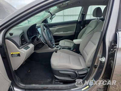 Zdjęcie 7 z 12 samochodu: 2018 HYUNDAI ELANTRA VIN:5NPD84LF4JH321951 - miniatura