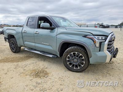 Czwarte zdjęcie samochodu z boku: 2024 TOYOTA TUNDRA DOUBLE CAB LIMITED VIN:5TFJA5DA7RX136874 - miniatura