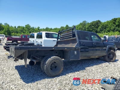 Trzecie zdjęcie samochodu z tyłu: 2003 CHEVROLET SILVERADO K3500 LT VIN:1GCJK331X3F200003 - miniatura
