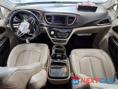 Zdjęcie 8 z 13 samochodu: 2021 CHRYSLER VOYAGER LXI VIN:2C4RC1DG4MR516966 - miniatura
