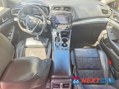 Zdjęcie 8 z 12 samochodu: 2017 NISSAN MAXIMA 3.5 SR VIN:1N4AA6AP8HC367874 - miniatura
