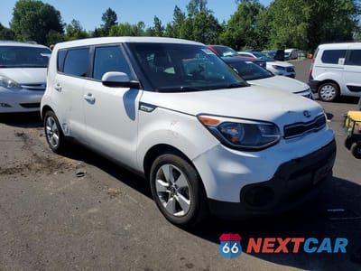 Czwarte zdjęcie samochodu z boku: 2019 KIA SOUL BASE VIN:KNDJN2A2XK7915532 - miniatura