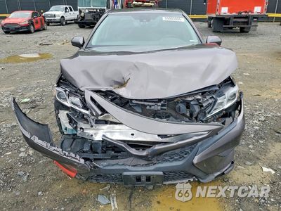 Piąte zdjęcie samochodu w środku: 2019 TOYOTA CAMRY SE VIN:4T1B11HKXKU175512 - miniatura