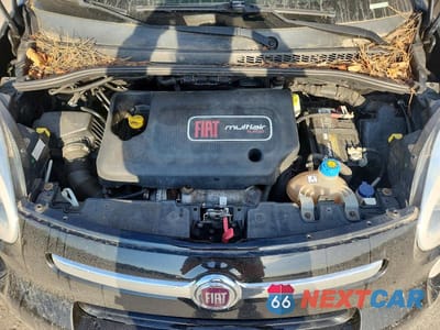 Zdjęcie 11 z 12 samochodu: 2015 FIAT 500L TREKKING VIN:ZFBCFADH8FZ033420 - miniatura