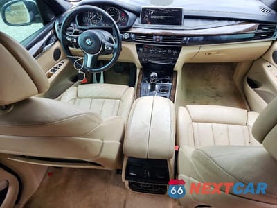 Zdjęcie 8 z 13 samochodu: 2015 BMW X5 XDRIVE50I VIN:5UXKR6C5XF0J77316 - miniatura