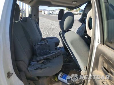 Zdjęcie 6 z 10 samochodu: 2014 RAM 3500 VIN:3C7WR8CJ2EG205733 - miniatura