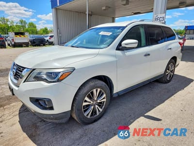 2017 NISSAN PATHFINDER SL 5N1DR2MMXHC675425 - główne zdjęcie licytacji z USA - miniatura