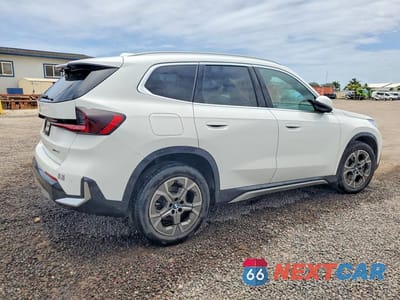 Trzecie zdjęcie samochodu z tyłu: 2025 BMW X1 XDRIVE28I VIN:WBX73EF09S5243941 - miniatura
