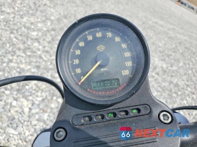 Zdjęcie 7 z 8 samochodu: 2021 HARLEY-DAVIDSON XL883 N VIN:1HD4LE218MB405267 - miniatura