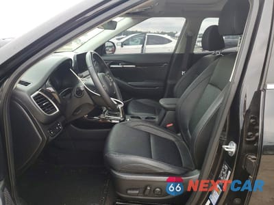 Zdjęcie 7 z 14 samochodu: 2023 KIA SELTOS VIN:KNDERCAA8P7438531 - miniatura