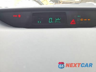 Zdjęcie 9 z 12 samochodu: 2008 TOYOTA PRIUS BASE VIN:JTDKB20U183296772 - miniatura