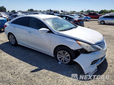 Czwarte zdjęcie samochodu z boku: 2011 HYUNDAI SONATA VIN:5NPEB4ACXBH083765 - miniatura