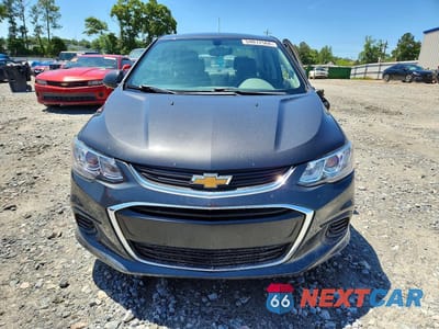 Piąte zdjęcie samochodu w środku: 2020 CHEVROLET SONIC PREMIER VIN:1G1JF5SB8L4120469 - miniatura