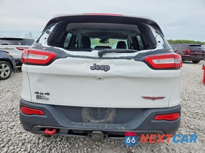 Zdjęcie 6 z 13 samochodu: 2016 JEEP CHEROKEE TRAILHAWK VIN:1C4PJMBS0GW255417 - miniatura