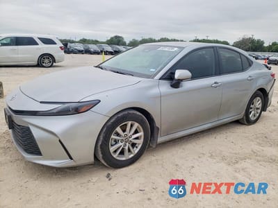2025 TOYOTA CAMRY 4T1DAACK5SU190127 - główne zdjęcie licytacji z USA - miniatura