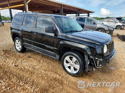 Czwarte zdjęcie samochodu z boku: 2014 JEEP PATRIOT LATITUDE VIN:1C4NJRFB5ED862307 - miniatura